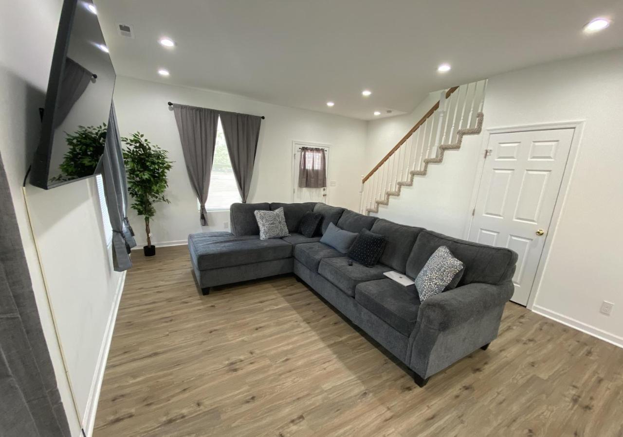 The Chesapeake Gray Norfolk Exterior foto
